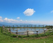 53 La bianca nuvoletta si specchia nella bella pozza-abbeveratoio